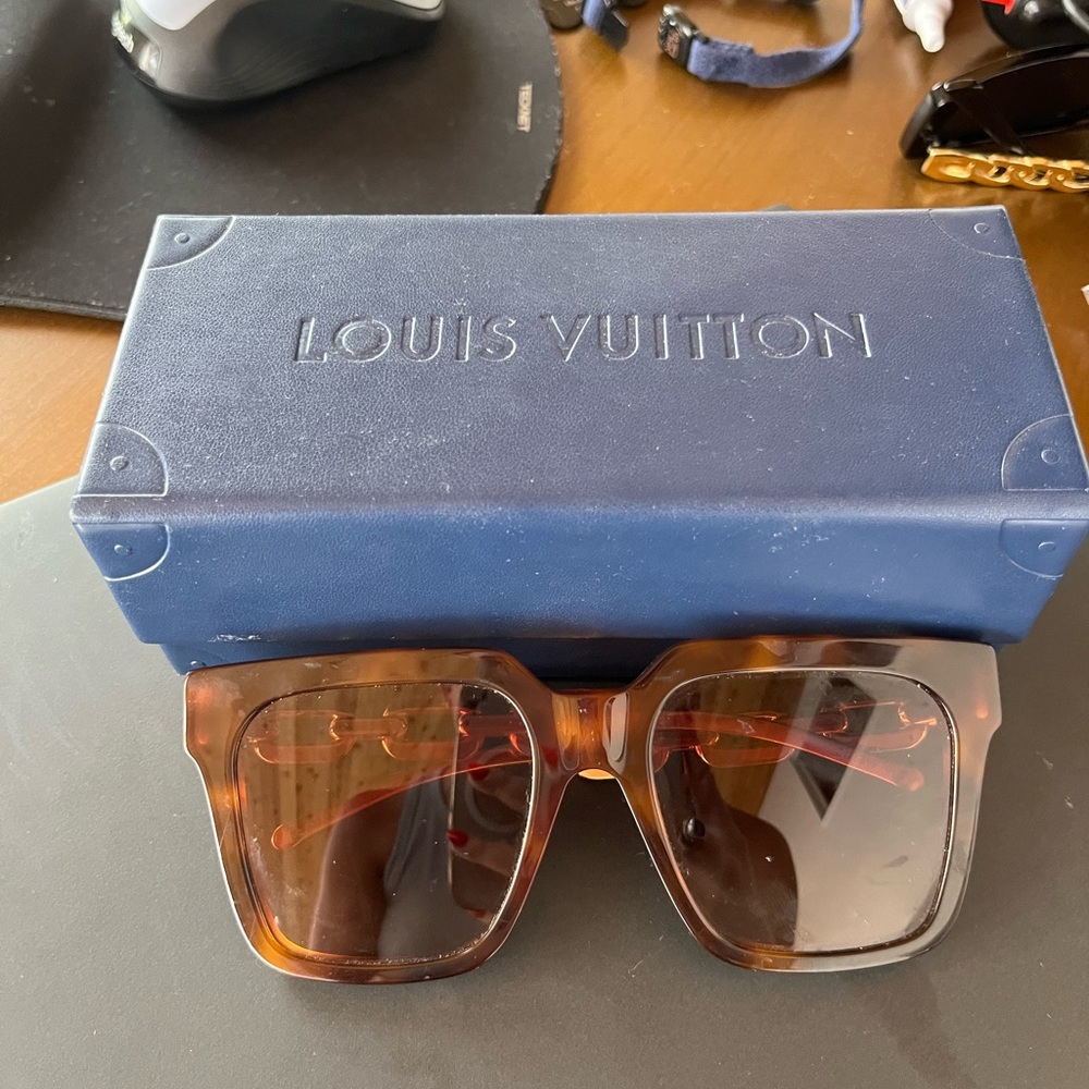Authentic Oversized Louis Vuitton sunglasses